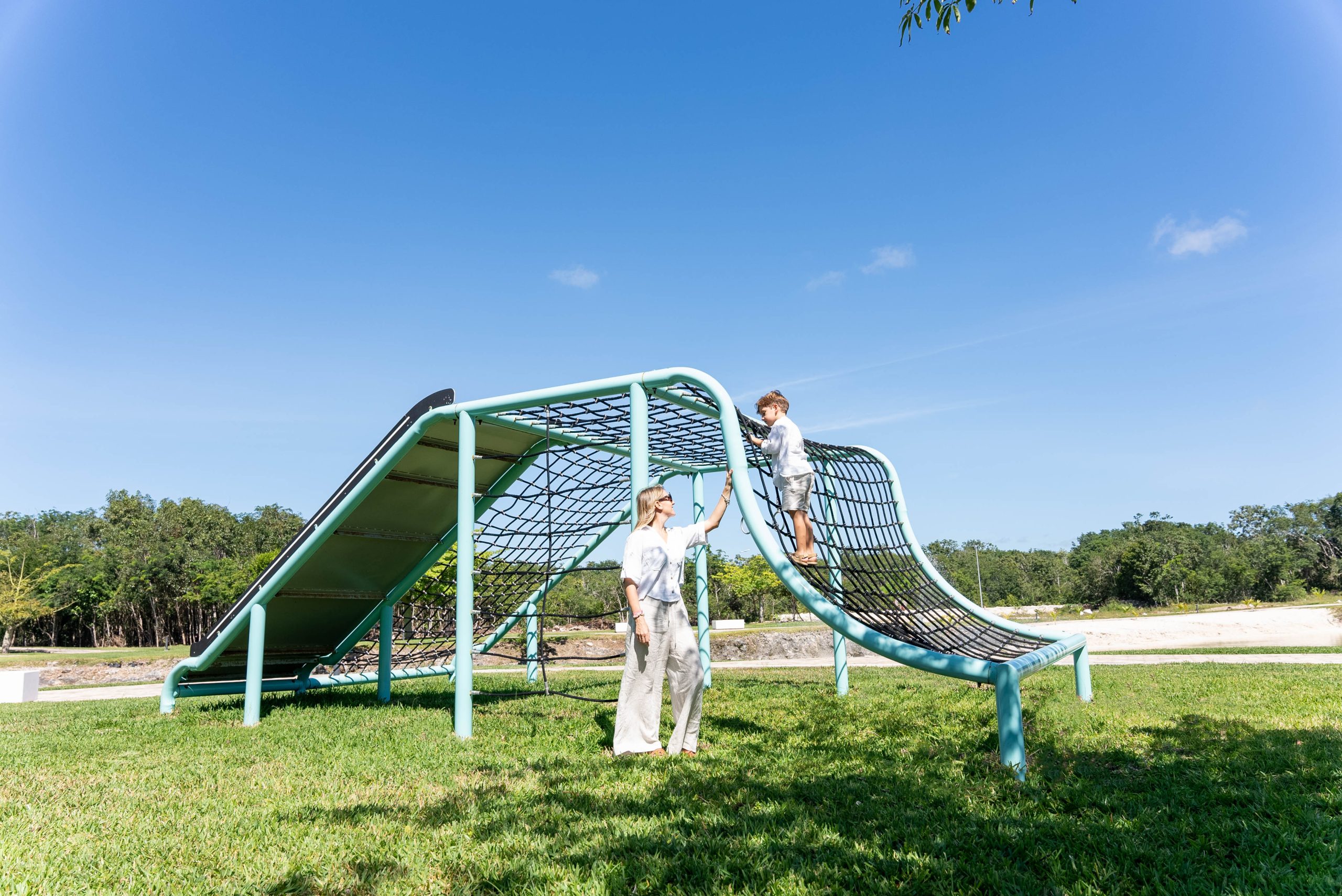 173
